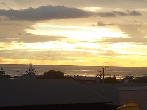 Christies Beach Hotel Clarendon 외부 사진